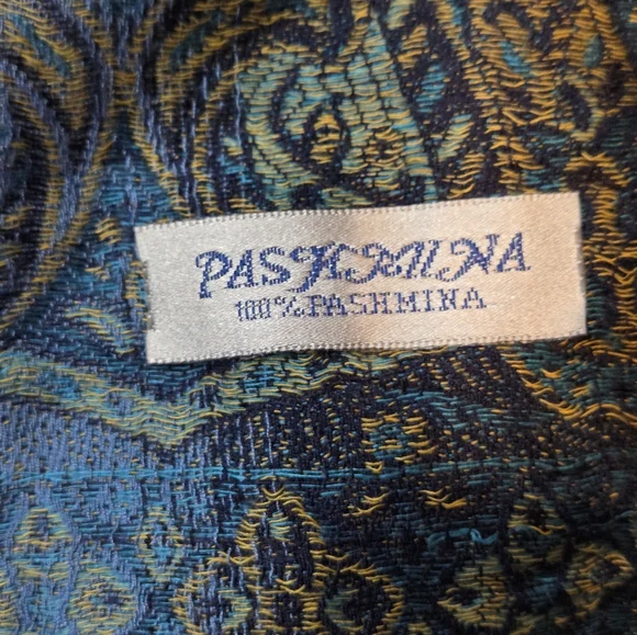 Pashmina Blue and Gold Paisley Scarf - Picture 3 of 4